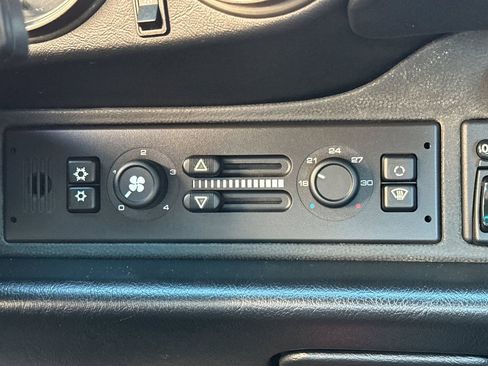 Used 1998 Porsche 911 Carrera S image 22