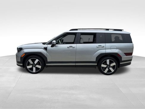 Used 2024 Hyundai Santa Fe Limited FWD image 4