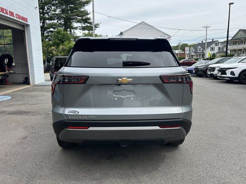 Used 2025 Chevrolet Equinox LT AWD/4WD image 6