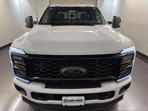 New 2026 Ford F250 Lariat w/ Black Appearance Package AWD/4WD image 2