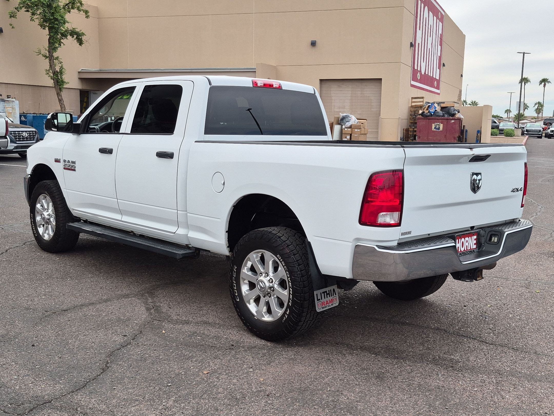 Used 2018 RAM 2500 Tradesman w/ Chrome Appearance Group AWD/4WD image 6