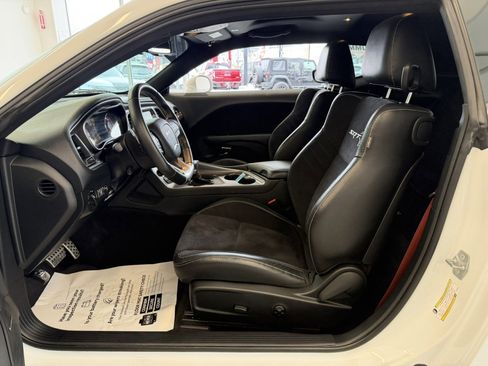 Used 2018 Dodge Challenger SRT Hellcat image 36