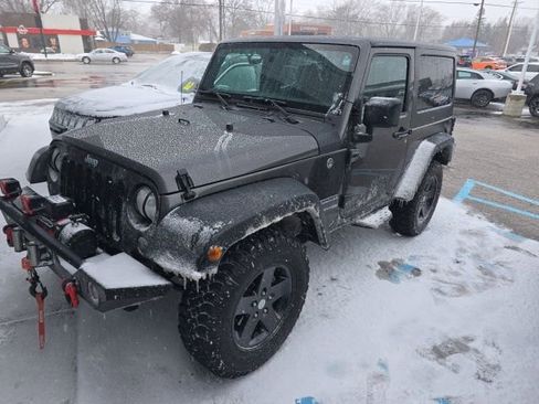 Used 2018 Jeep Wrangler Sport image 2