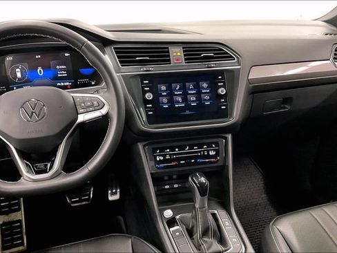 Used 2023 Volkswagen Tiguan SE R-Line FWD image 7