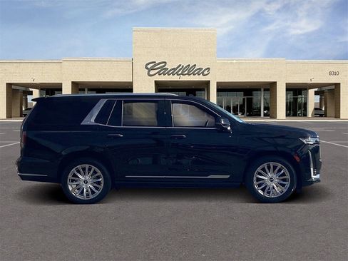 Used 2022 Cadillac Escalade Premium Luxury w/ Performance Package image 4