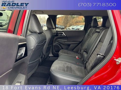 Used 2023 Mitsubishi Outlander SE image 21