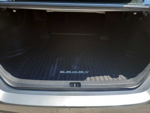Used 2019 Toyota Camry LE FWD image 30
