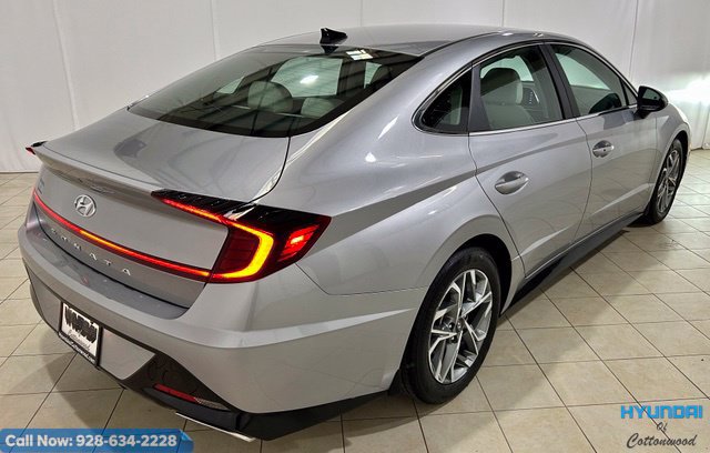 Used 2023 Hyundai Sonata SEL FWD image 3
