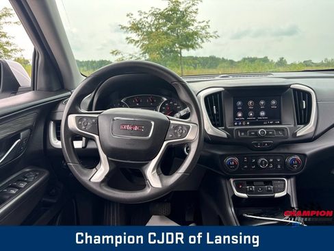 Used 2023 GMC Terrain SLE w/ Driver Convenience Package AWD/4WD image 2