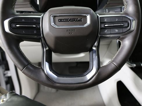 Used 2024 GMC Acadia Denali w/ Super Cruise Package image 7