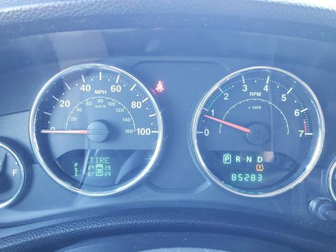 Used 2013 Jeep Wrangler Unlimited Sahara AWD/4WD image 15