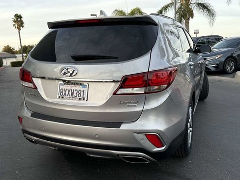 Used 2017 Hyundai Santa Fe Limited image 17