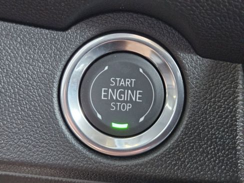 New 2026 Chevrolet Traverse LT FWD image 21