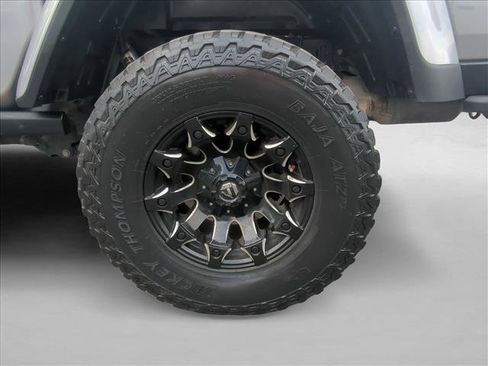 Used 2020 Jeep Gladiator Rubicon image 28