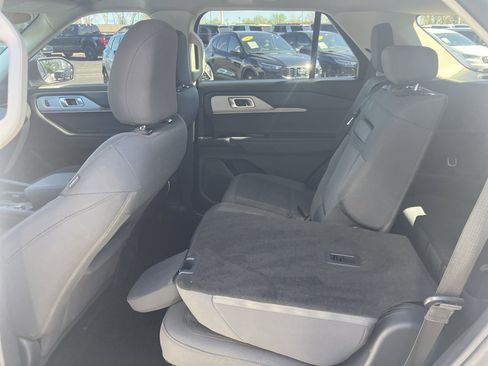 Certified 2025 Ford Explorer Active image 16