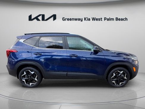 Certified 2025 Kia Seltos EX AWD/4WD image 8