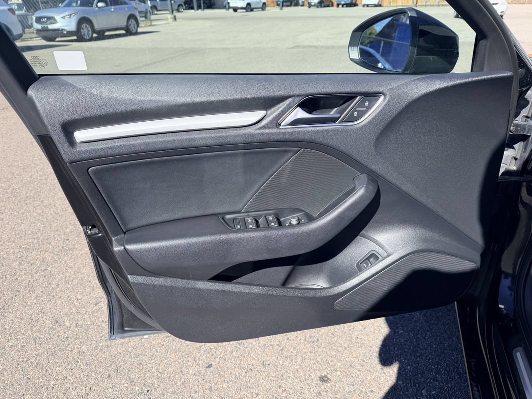 Used 2018 Audi A3 2.0T Premium AWD/4WD image 9