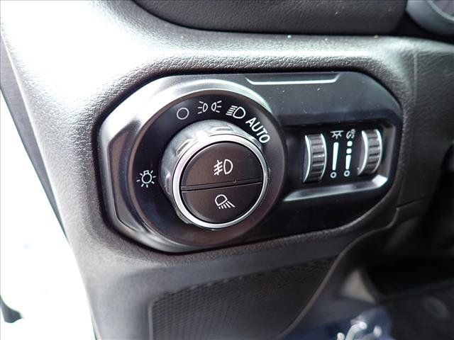 Used 2021 Jeep Gladiator Overland AWD/4WD image 16
