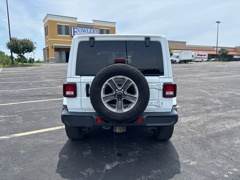 Used 2021 Jeep Wrangler Unlimited Sahara w/ Uconnect 4C Nav & Sound Group AWD/4WD image 6