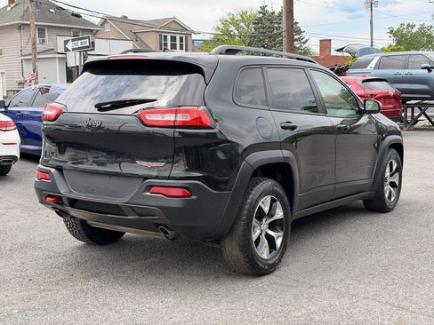 Used 2014 Jeep Cherokee Trailhawk w/ Leather Interior Group AWD/4WD image 5