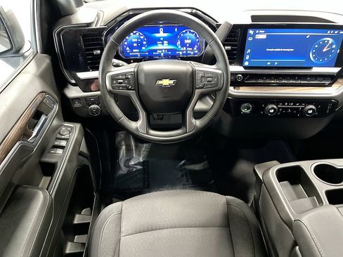 Used 2024 Chevrolet Silverado 1500 LT AWD/4WD image 21