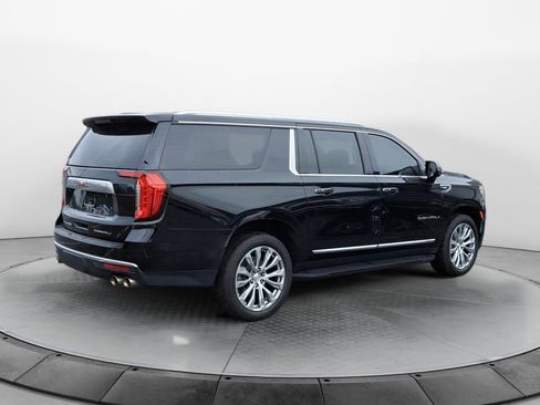 Used 2023 GMC Yukon XL Denali AWD/4WD image 7