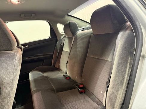 Used 2016 Chevrolet Impala LT image 19