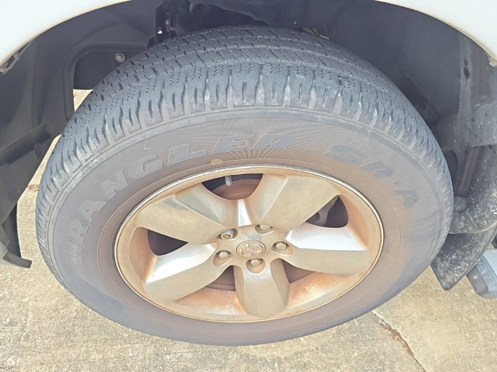 Used 2015 RAM 1500 Lone Star RWD image 8