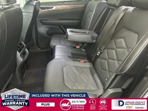 Used 2024 Volkswagen Atlas SE FWD image 25