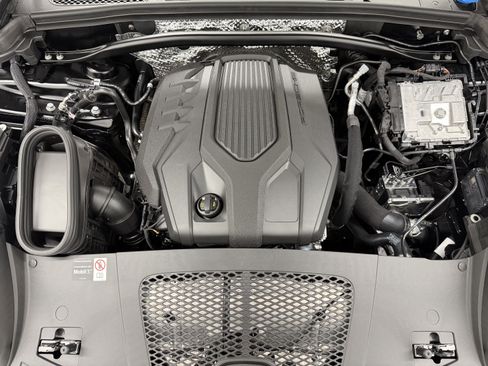 New 2026 Porsche Macan AWD/4WD image 58