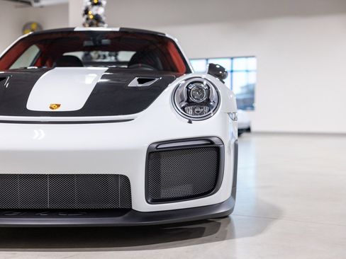 Used 2018 Porsche 911 GT2 RS image 26