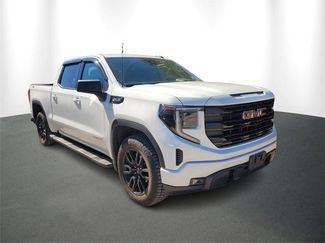 Used 2022 GMC Sierra 1500 Elevation video 1