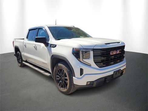 Used 2022 GMC Sierra 1500 Elevation image 1