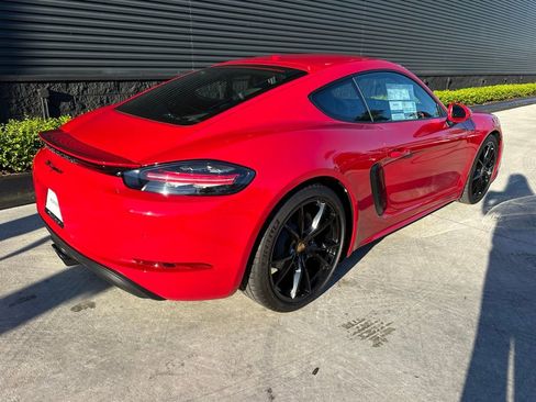 Certified 2025 Porsche 718 Cayman image 9