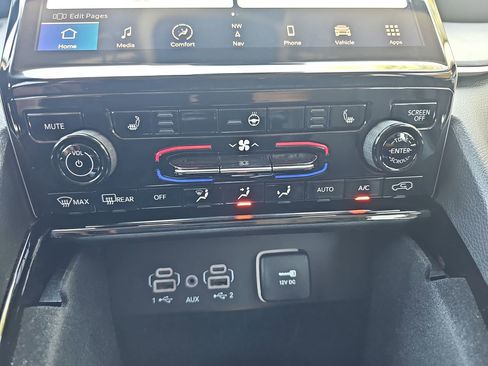 Used 2021 Jeep Grand Cherokee L Limited AWD/4WD image 21