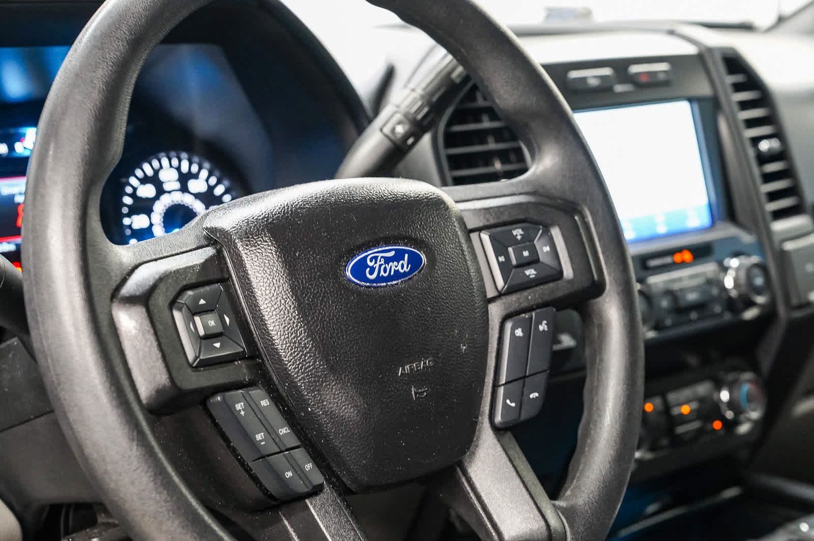 Used 2020 Ford F150 XL w/ Equipment Group 101A Mid RWD image 19