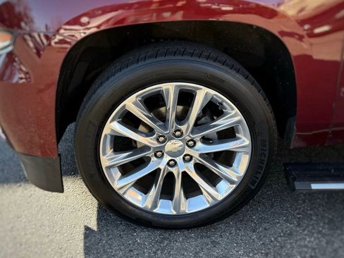 Used 2019 Chevrolet Tahoe Premier w/ Premier Plus Edition image 17