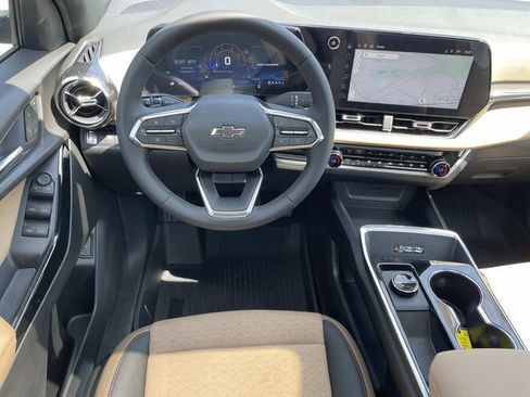 New 2026 Chevrolet Equinox ACTIV w/ Convenience Package III image 15