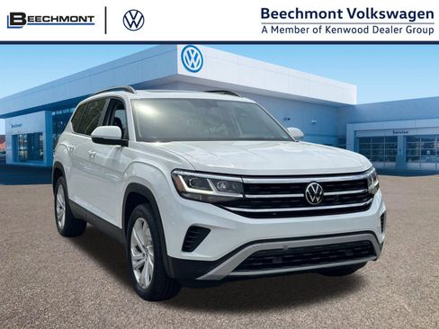 Used 2023 Volkswagen Atlas SE w/ Panoramic Sunroof Package FWD image 1