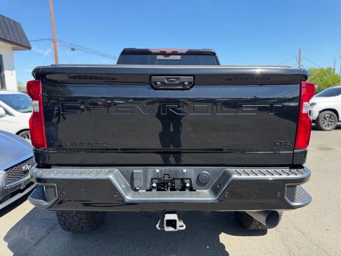 Used 2021 Chevrolet Silverado 2500 LTZ w/ Carhartt Edition AWD/4WD image 11
