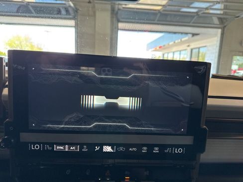 New 2025 GMC Hummer EV 3X AWD/4WD image 27