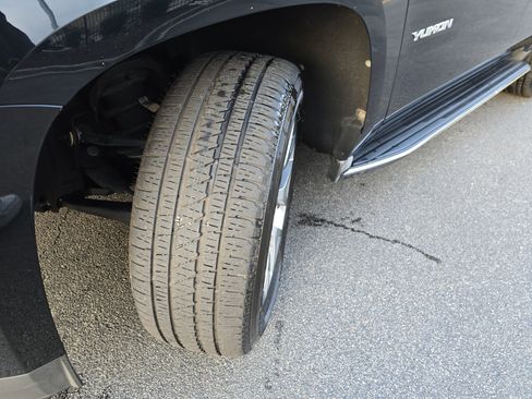 Used 2016 GMC Yukon SLT w/ HD Trailering Package image 34