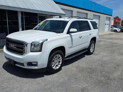 Used 2018 GMC Yukon SLT w/ Open Road Package AWD/4WD image 2