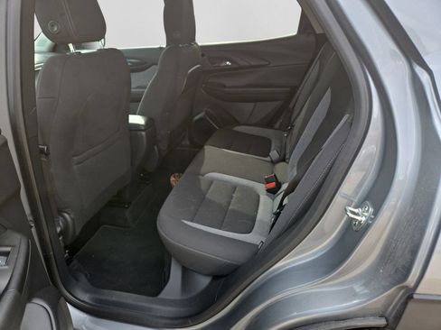 Used 2025 Chevrolet TrailBlazer LT FWD image 16