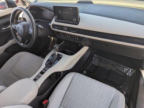 Certified 2025 Honda HR-V LX image 10