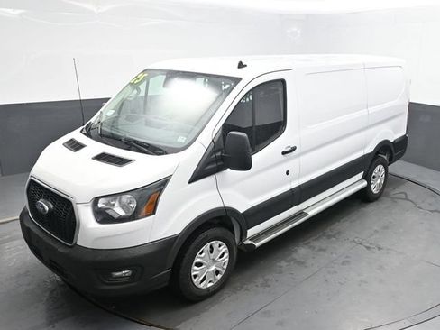 Used 2025 Ford Transit 250 Low Roof w/ Exterior Upgrade Package RWD image 28