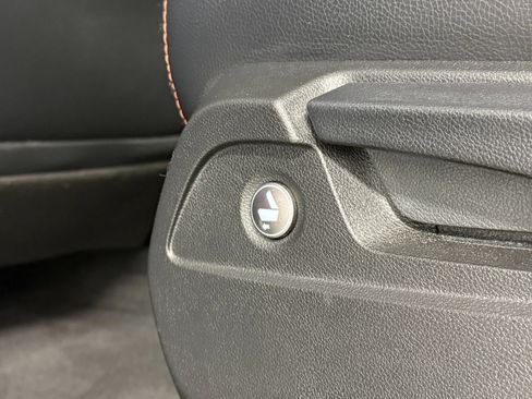Used 2023 Honda Pilot TrailSport image 36