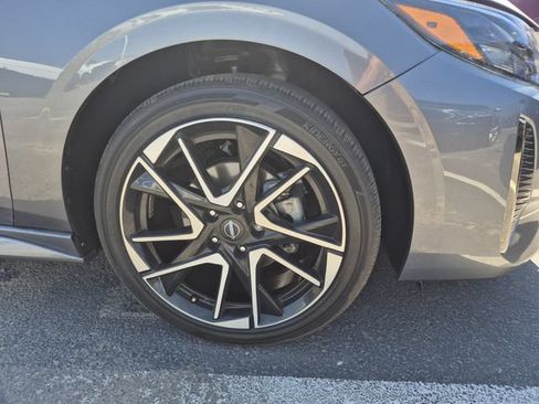 Used 2025 Nissan Sentra SR FWD image 6