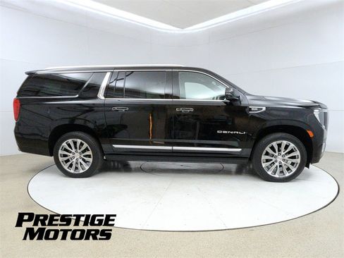 Used 2021 GMC Yukon XL Denali w/ Denali Ultimate Package image 8