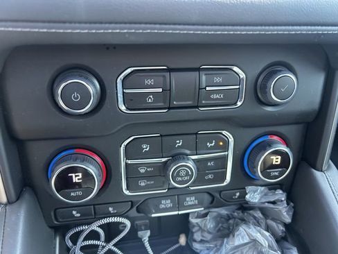 Used 2023 Chevrolet Tahoe LT w/ LT Signature Plus Package image 41